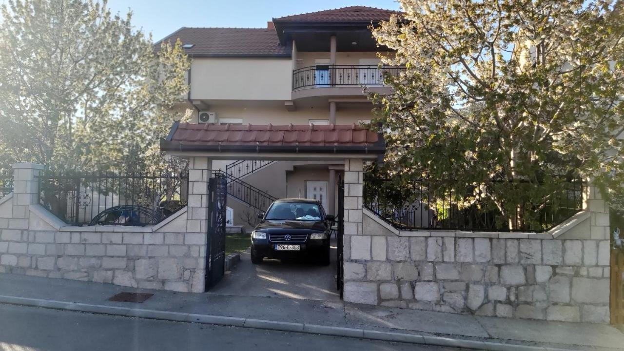 Apartments Pravica Trebinje Exterior foto